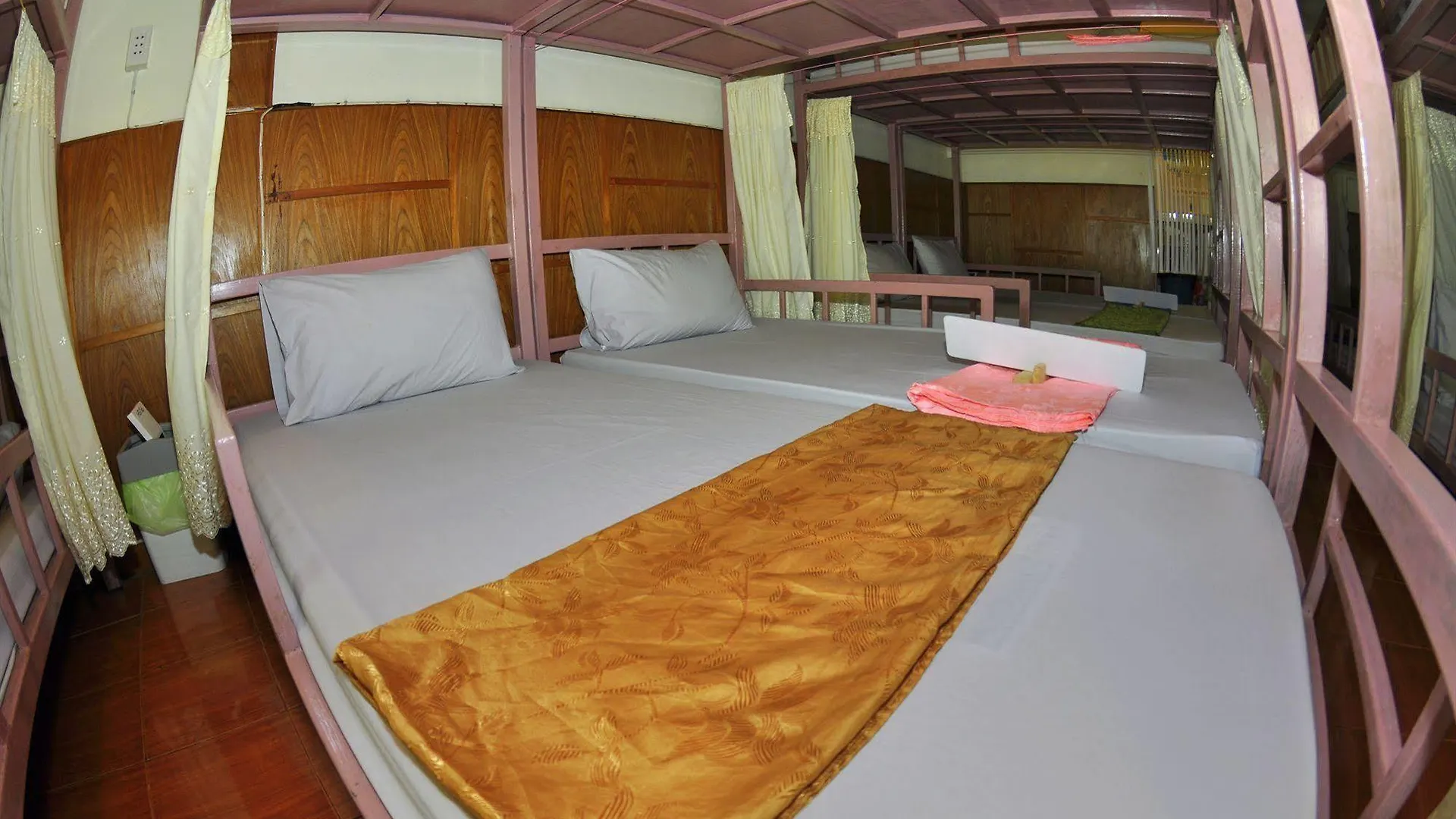 Blue Diamond Dorm Room Phi Phi Don Thajsko