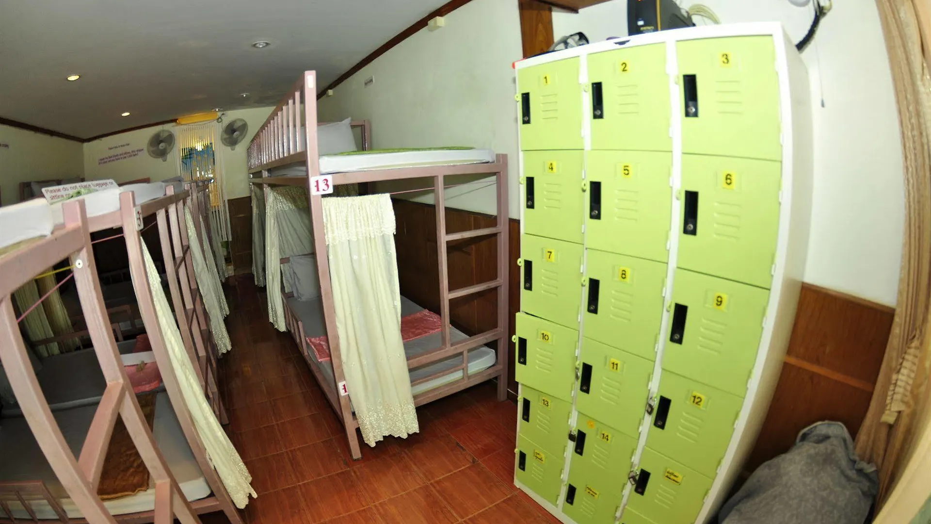 Hotel Blue Diamond Dorm Room Phi Phi Don