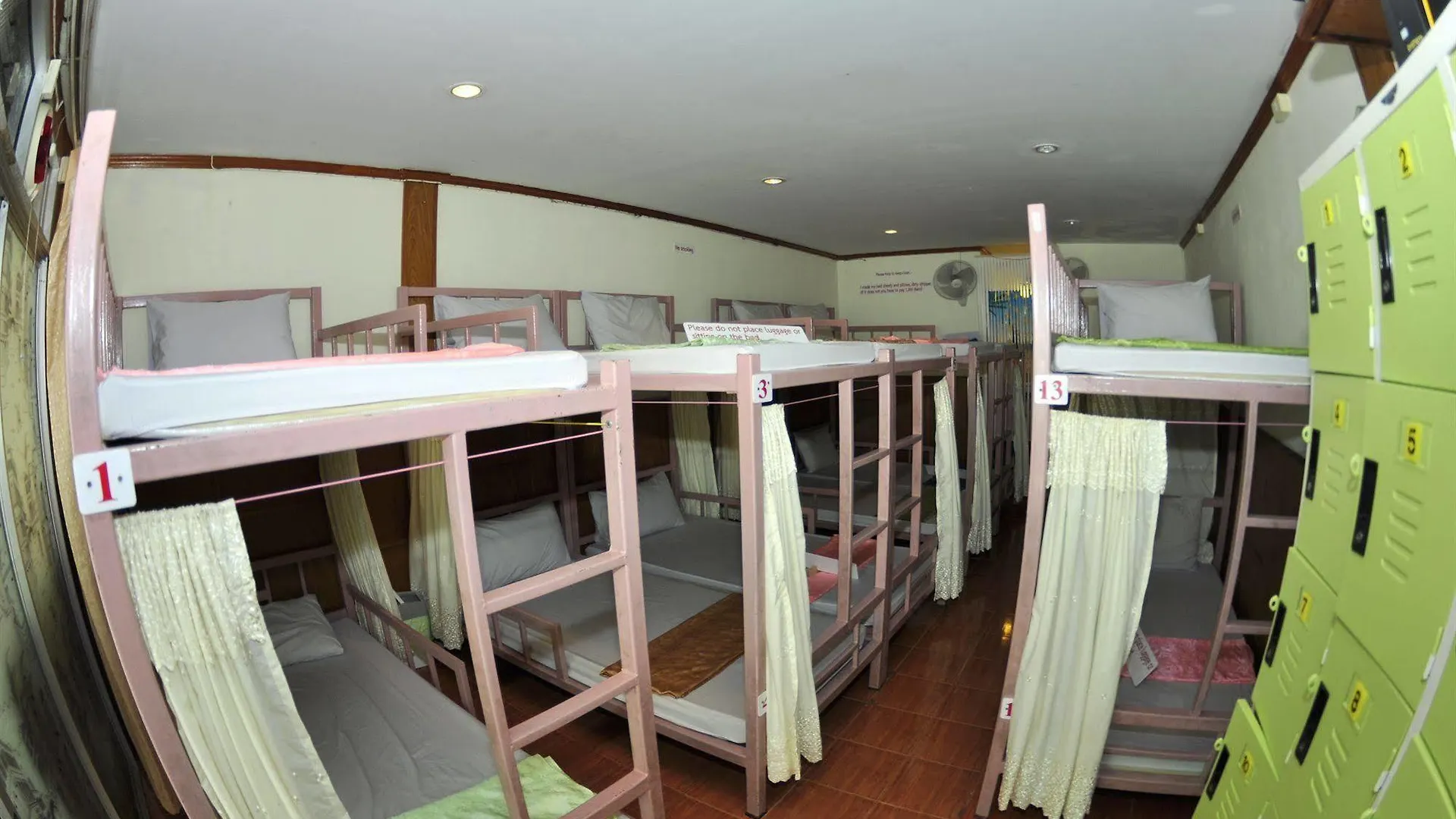 Blue Diamond Dorm Room Phi Phi Don Hotel